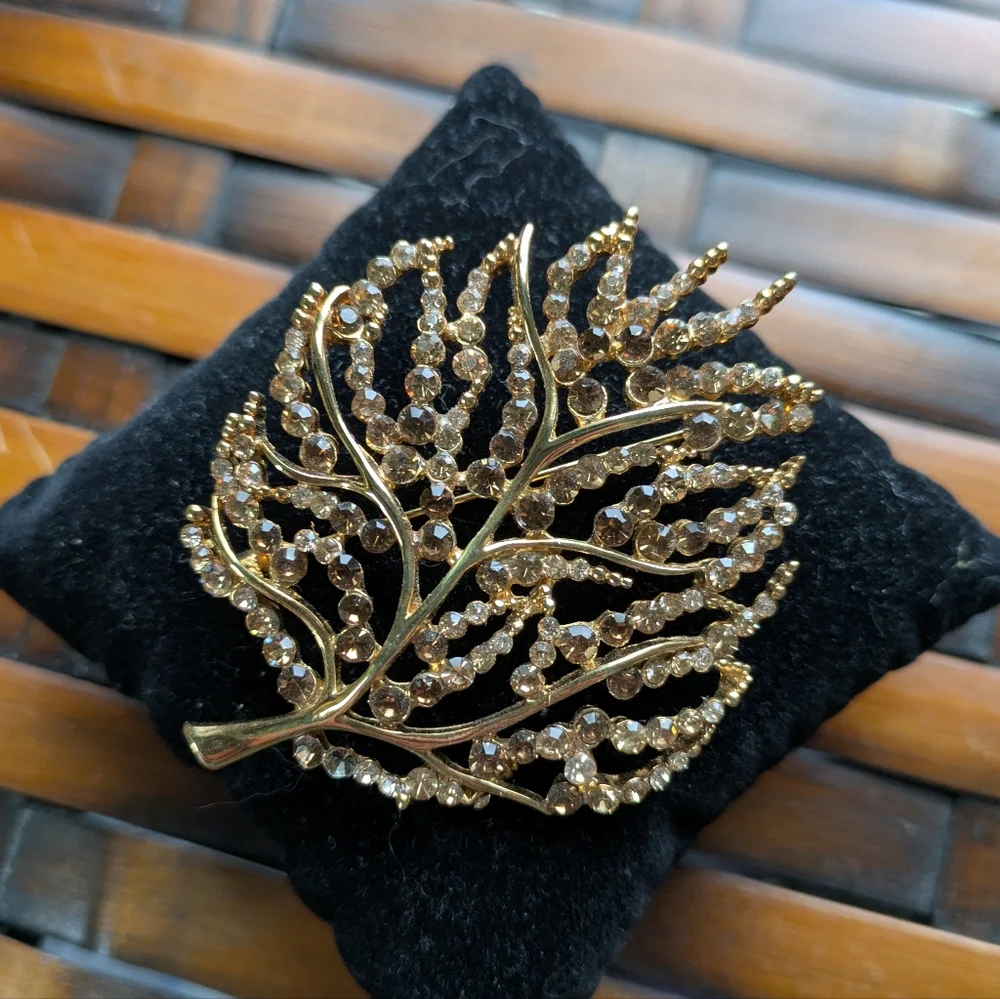Tree Of Life Gold Sparkle Brooch